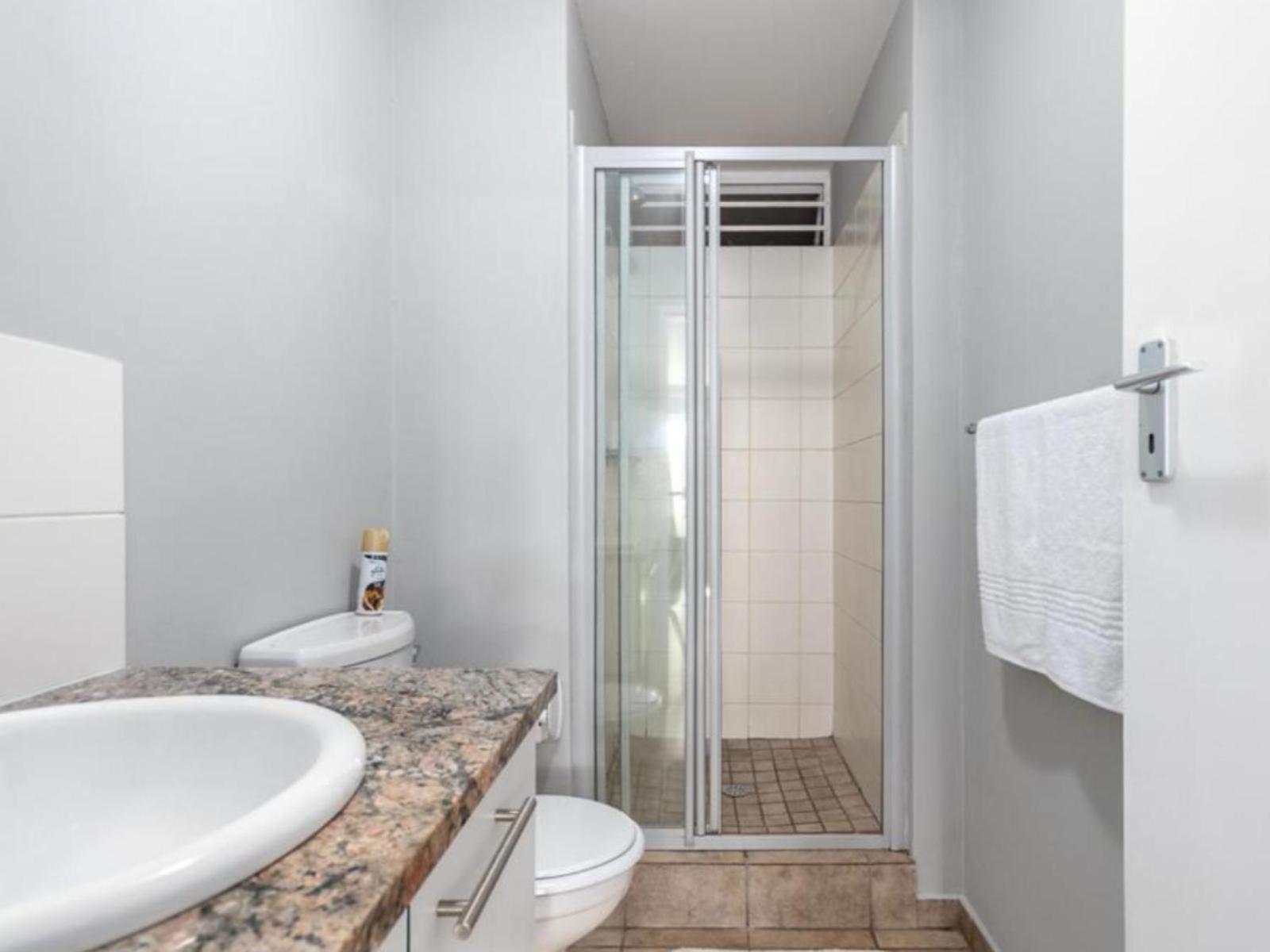 Leas Furnished Apartments - Capital Hill Претория Номер фото