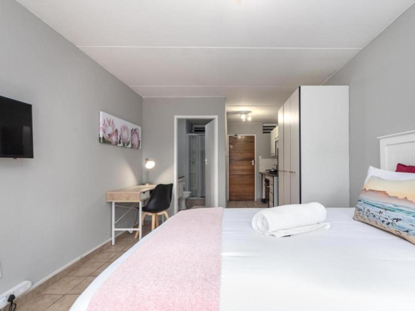 Leas Furnished Apartments - Capital Hill Претория Номер фото